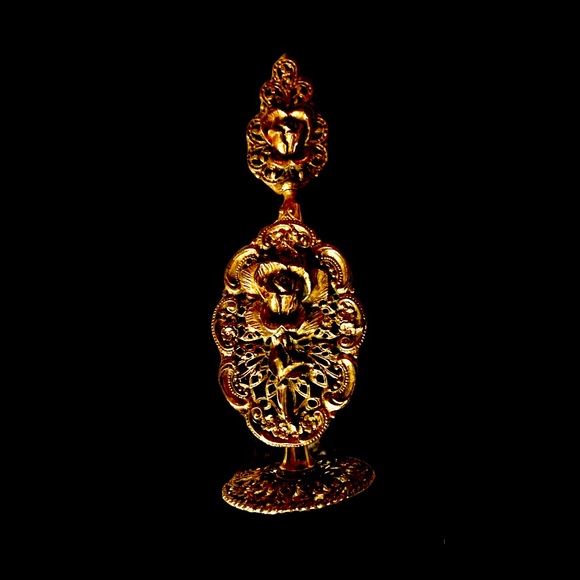 Vintage Ornate Gold Tone Roses Perfume Bottle 10” - Picture 2 of 4